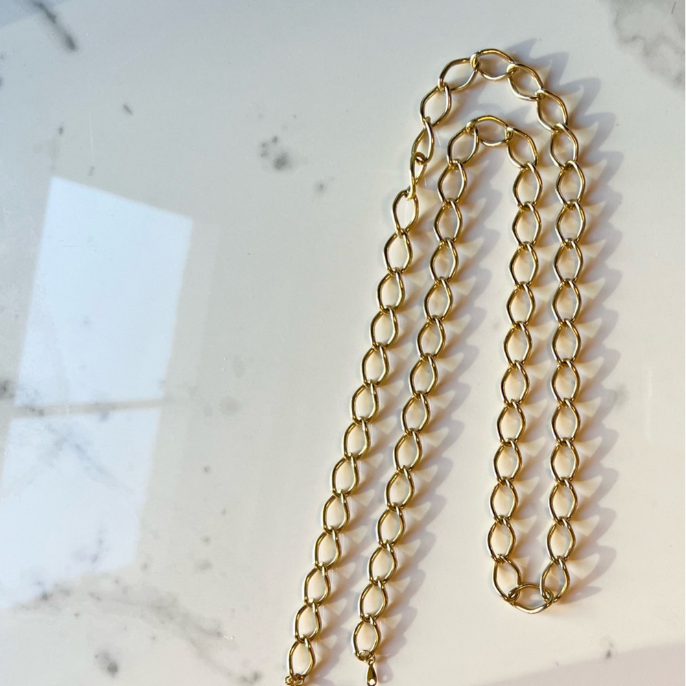 VINTAGE gold tone thin chain